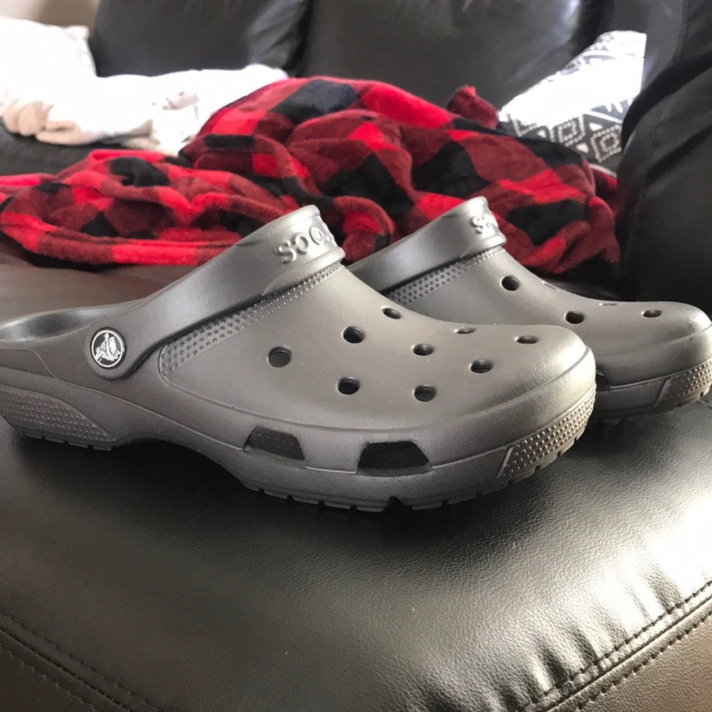 Iconic Crocs Comfort